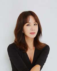 オム・ジョンファの画像