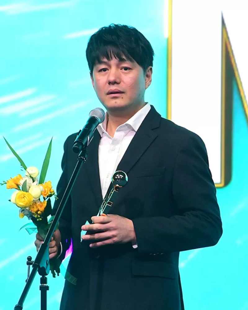 カン・サングの画像