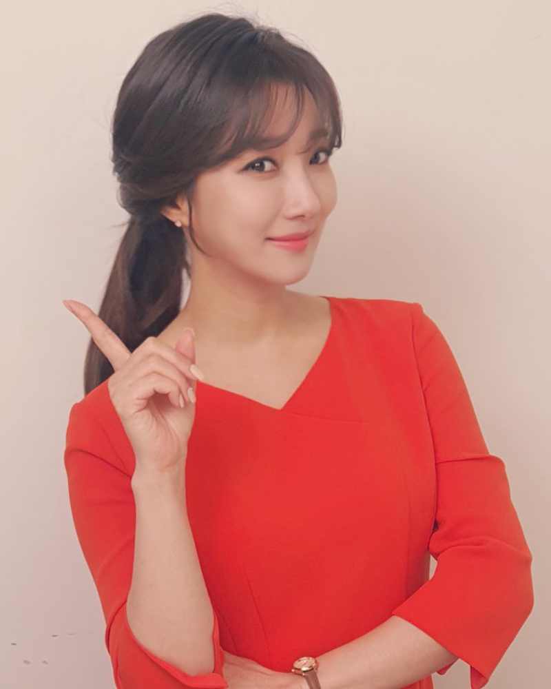 イ・イネの画像