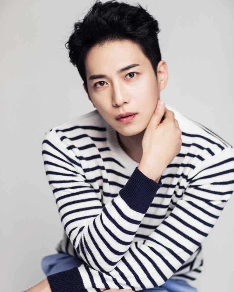 キム・ウォンジュンの画像