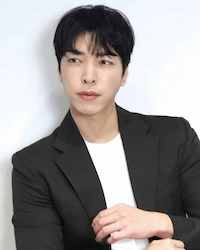 イ・ウジュ（1988年生）の画像