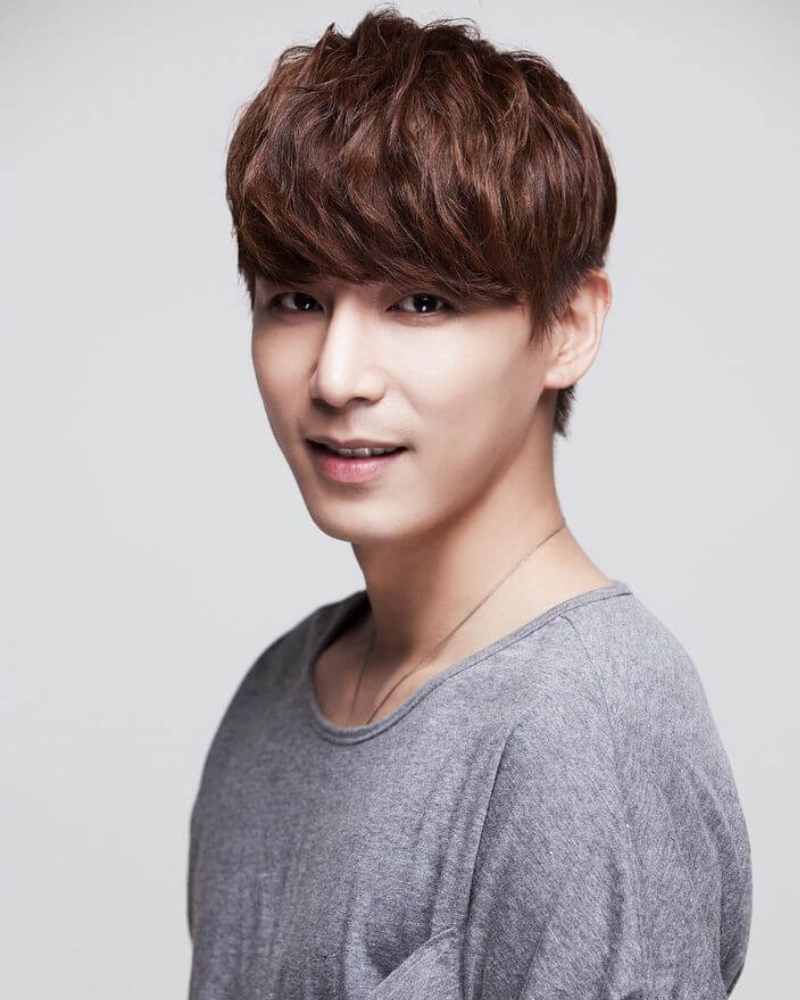 チン・イハンの画像