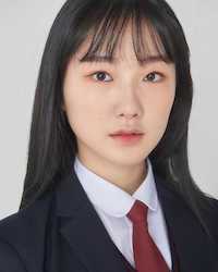 キム・ジュア（2004年生）の画像