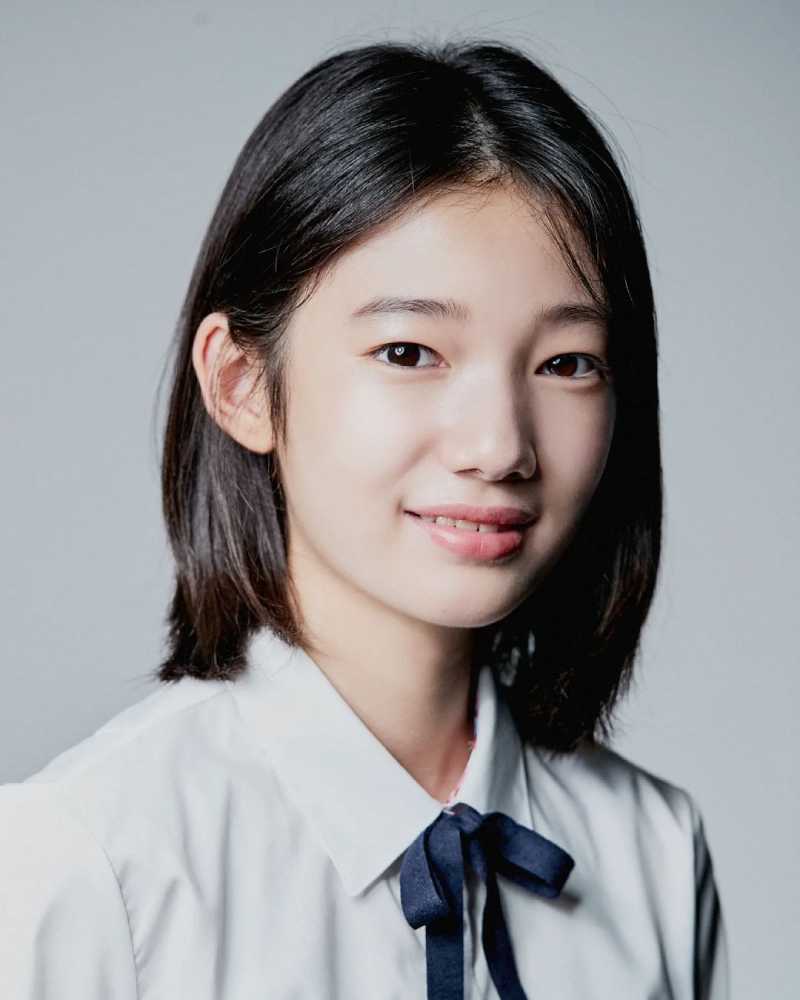 キム・スインの画像