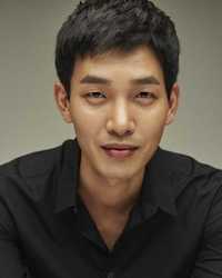 キム・ドユンの画像