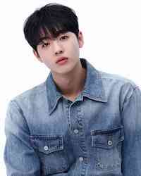 キム・ヒョンジン（1996年生）の画像