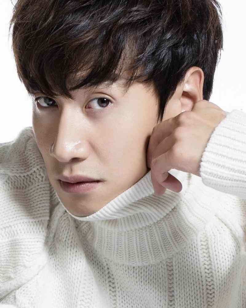 イ・グァンス（1985年生）の画像