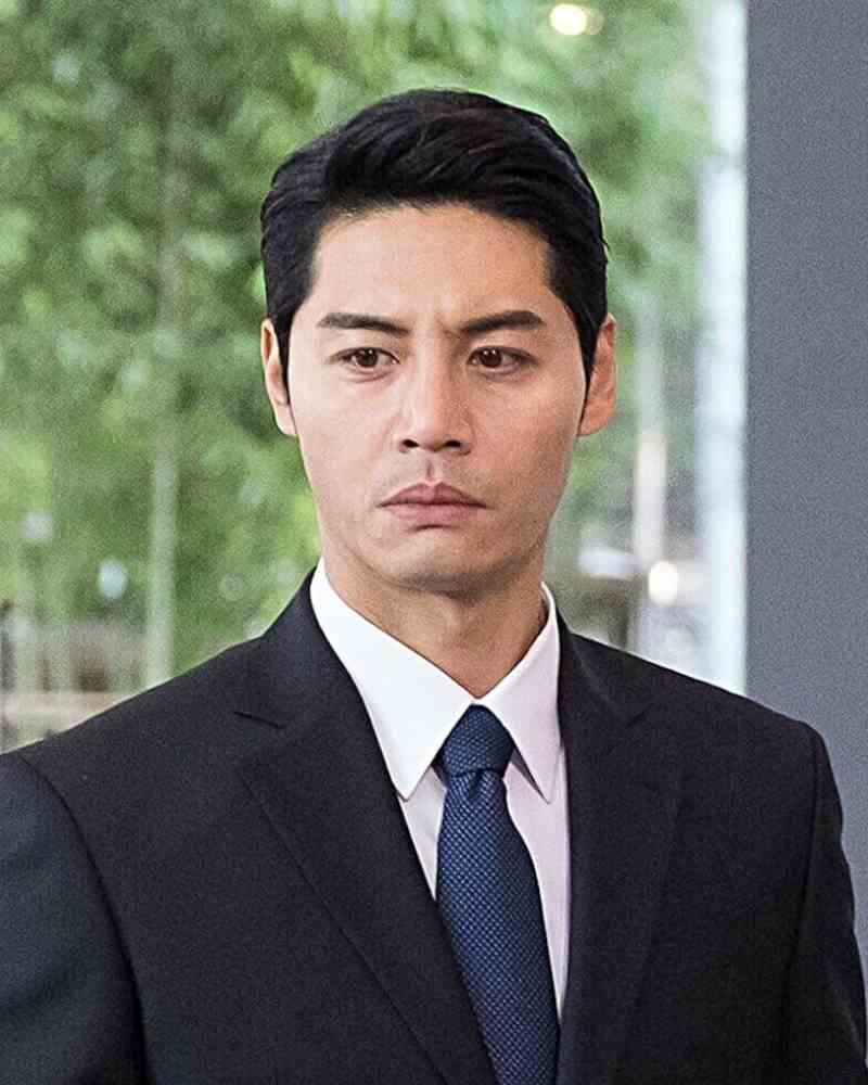 イ・グァンフンの画像