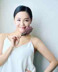 コ・ウナの画像