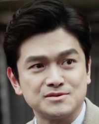 イ・ゴンの画像