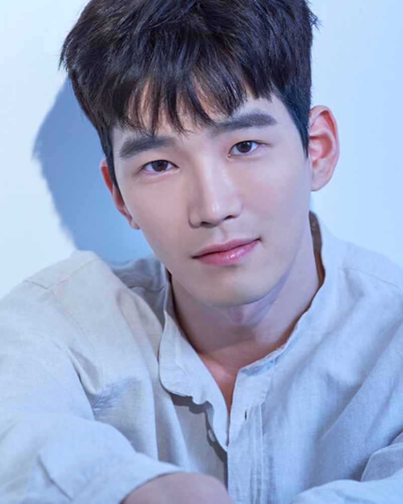 コ・ユンの画像