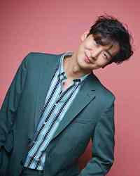 シム・ジホの画像