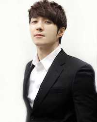 シム・ヒョンタクの画像