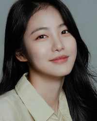 シン・イェウンの画像