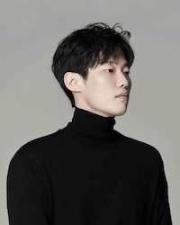 シン・ジュファンの画像