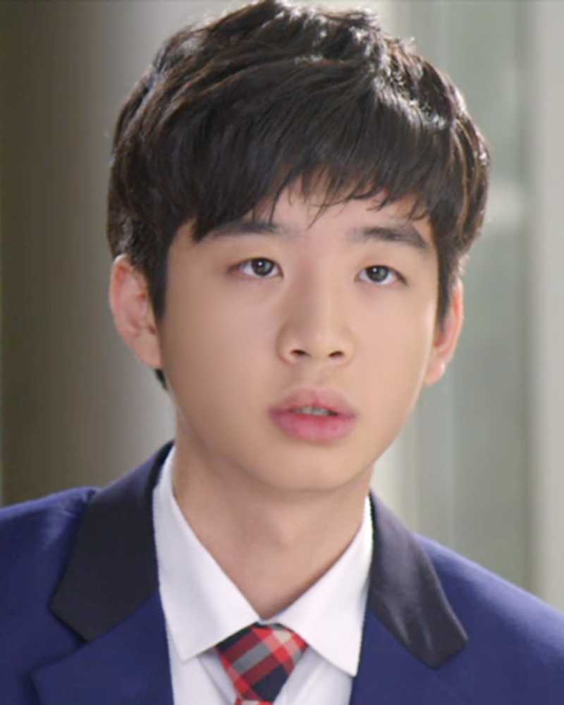 シン・ドンウの画像