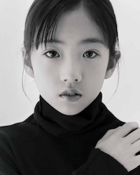 ソ・イスの画像