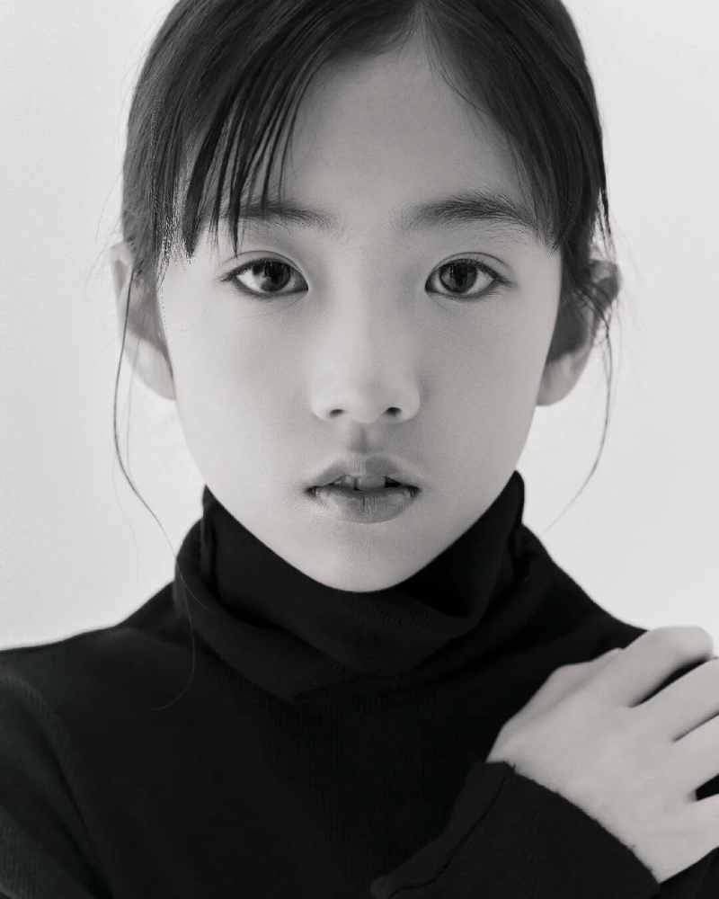 ソ・イスの画像