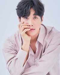 イ・シガンの画像