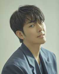 ソン・ホジュンの画像