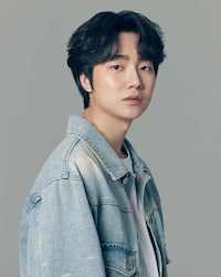 ソン・ユビンの画像