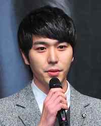 チェ・ウソクの画像