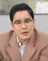 イ・ジュニの画像