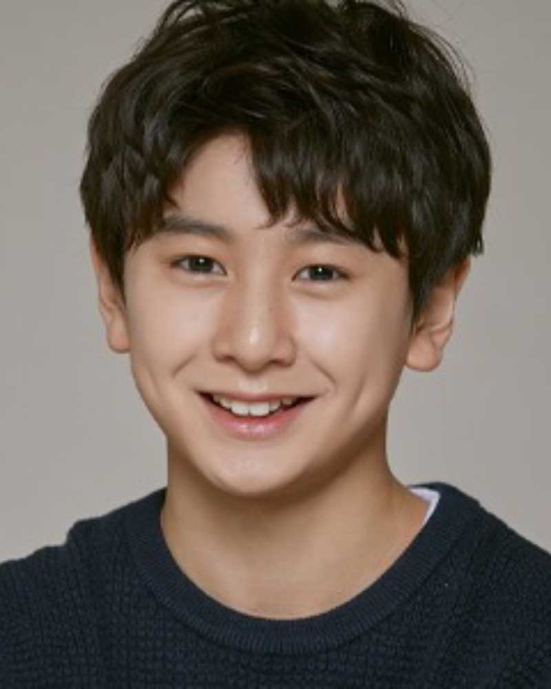 チェ・ロウンの画像