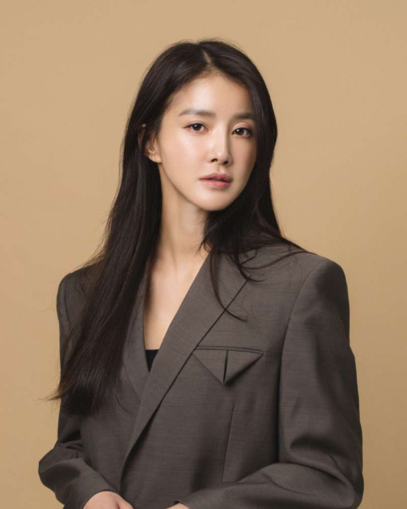 イ・シヨンの画像