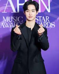 チャン・ドンユンの画像