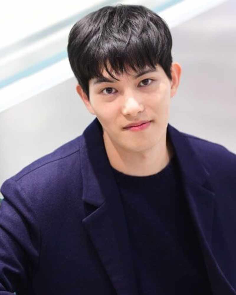 イ・ジョンヒョン（CNBLUE）の画像