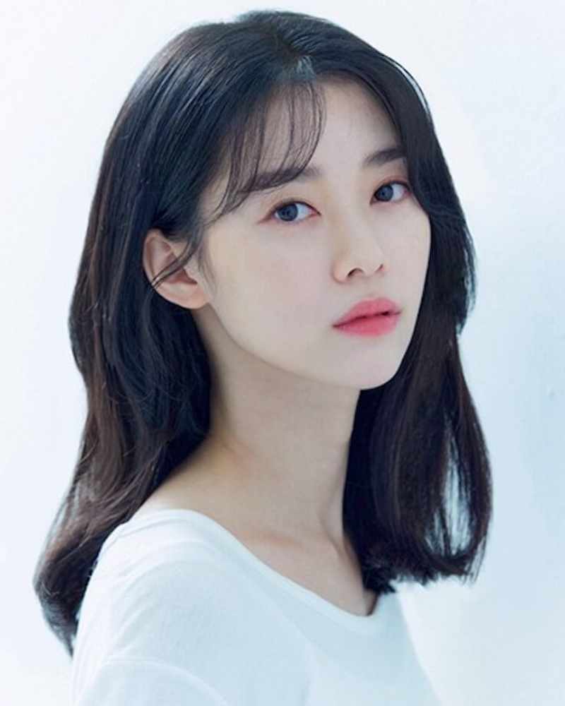 チョン・イソの画像