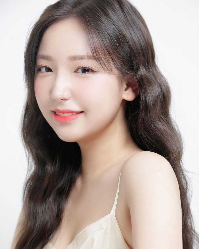 チョン・ジインの画像