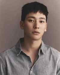 チョン・ハジュンの画像