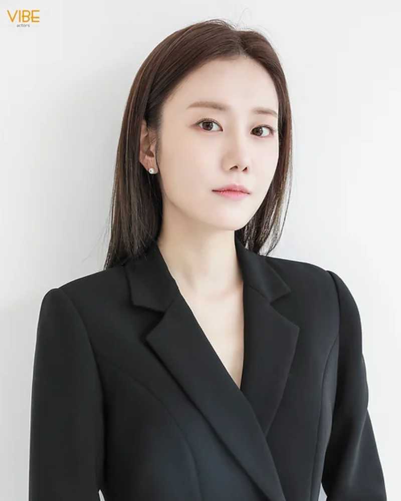 チョン・ミナの画像