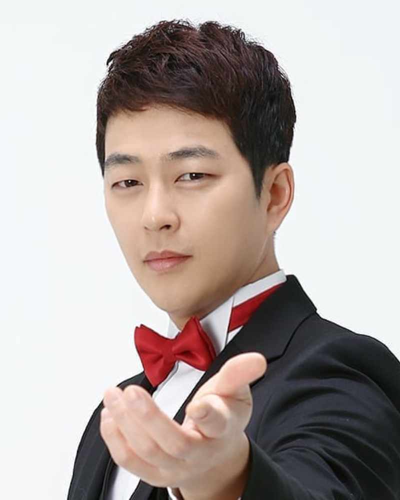 パク・クァンヒョンの画像