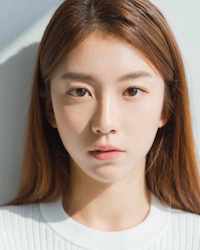 イ・スジ（1998年生）の画像