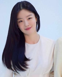 ハン・ソナの画像