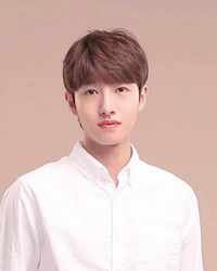 イ・テウの画像