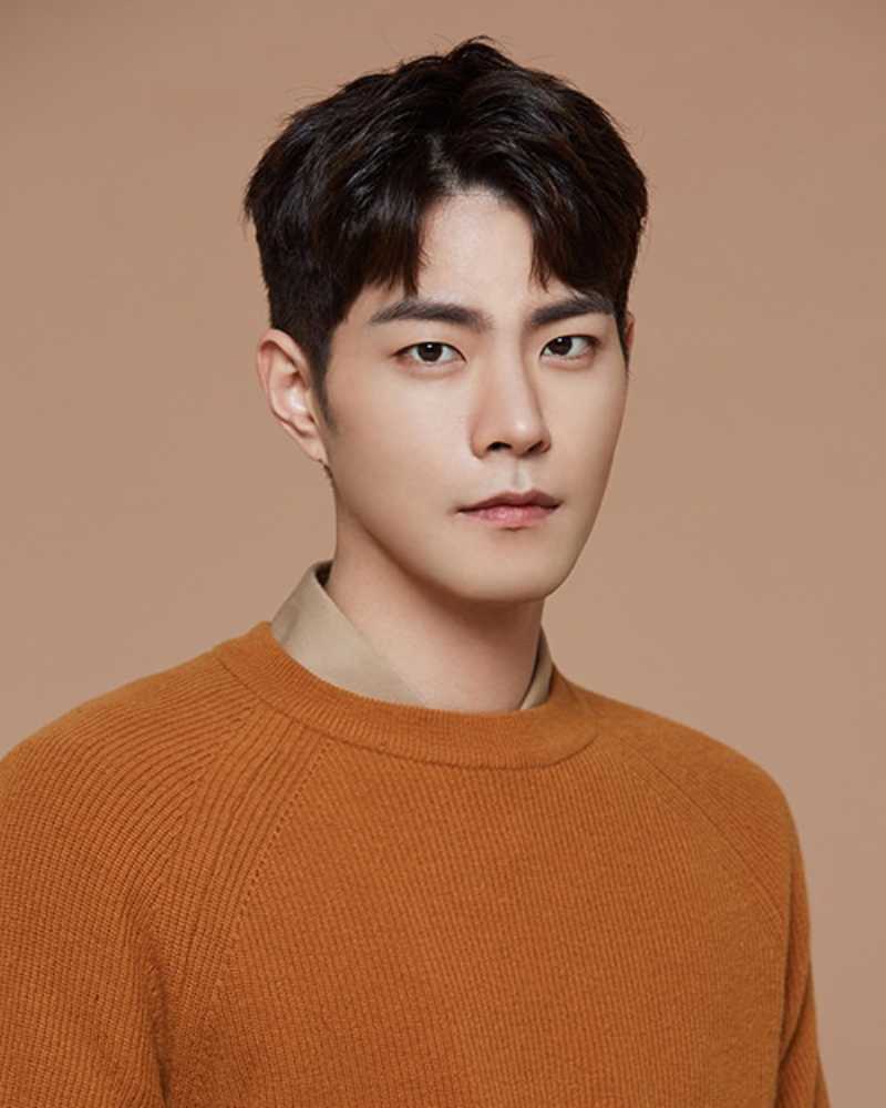 ホン・ジョンヒョンの画像