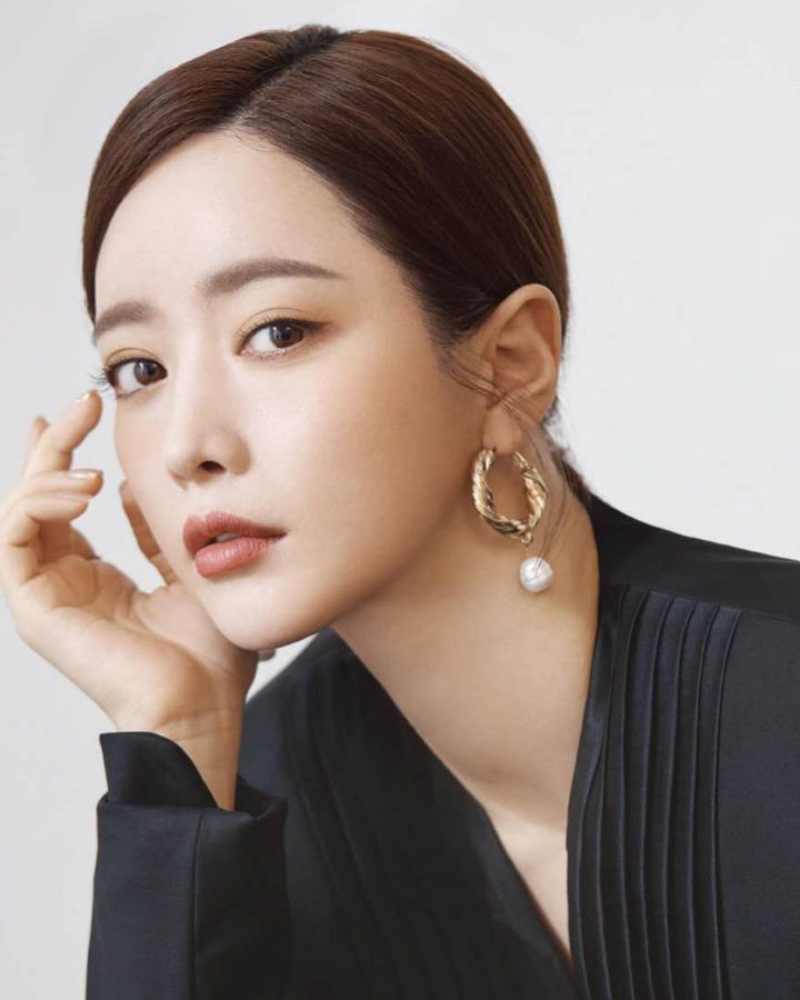 ホン・スアの画像