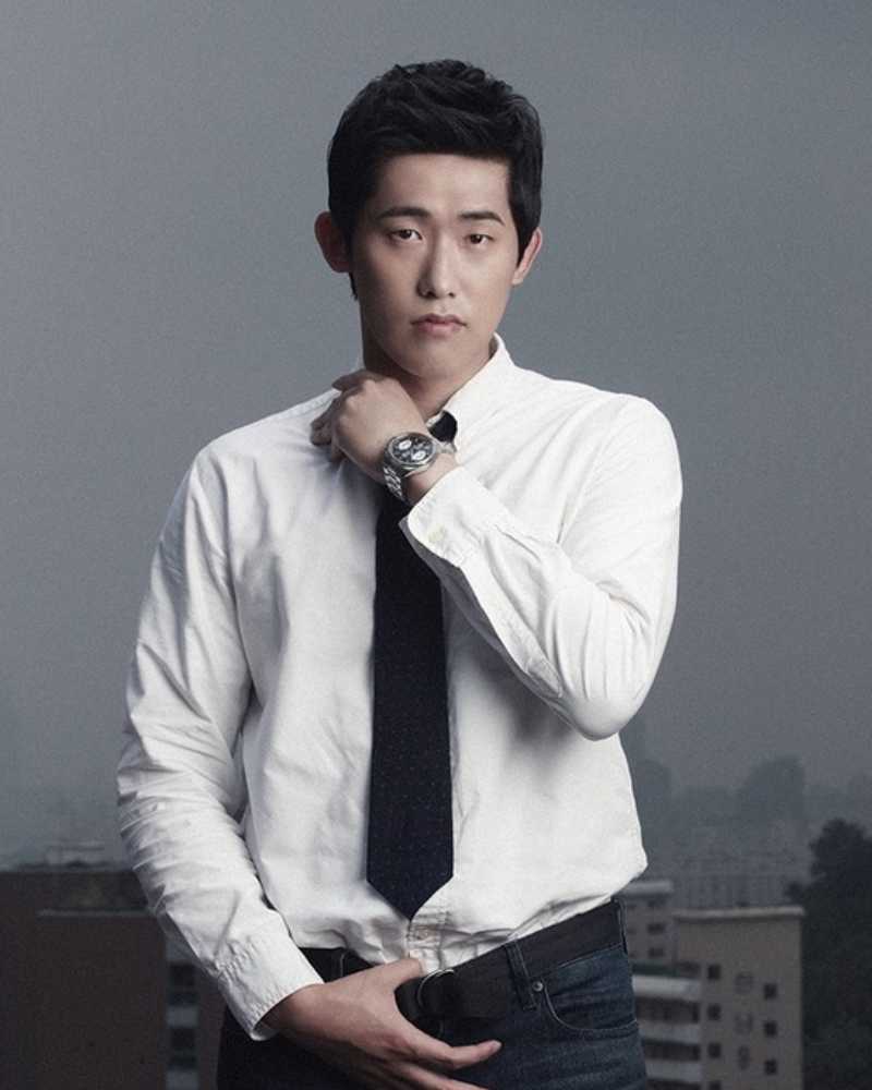 ミン・ジヌンの画像