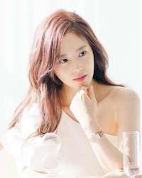 ムン・チェウォンの画像