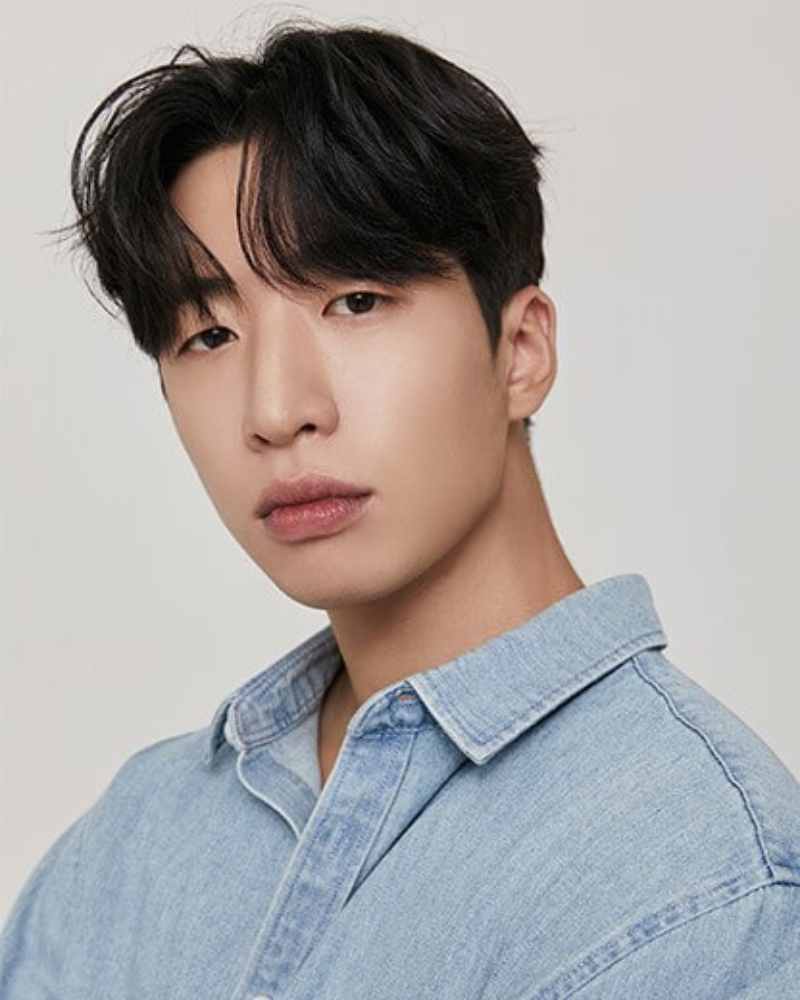 ユ・スビンの画像