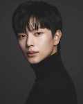 ユク・ソンジェの画像