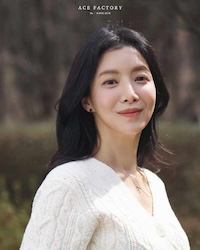 ユン・セアの画像