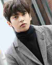 ユン・ソヌの画像