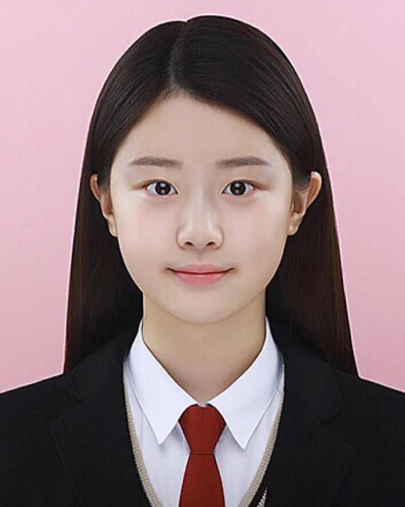 イ・ナユンの画像