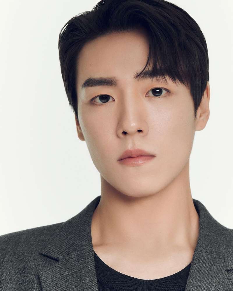 イ・ヒョヌ（1993年生）の画像