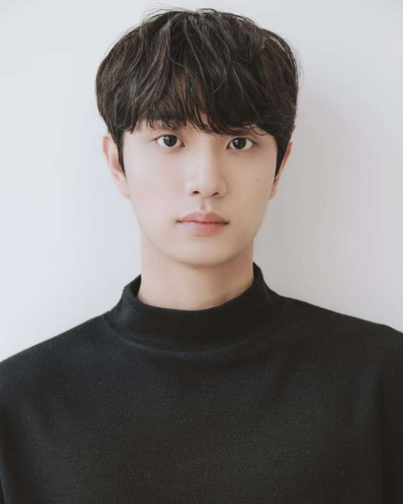 キム・ジェウォン（2001年生）の画像